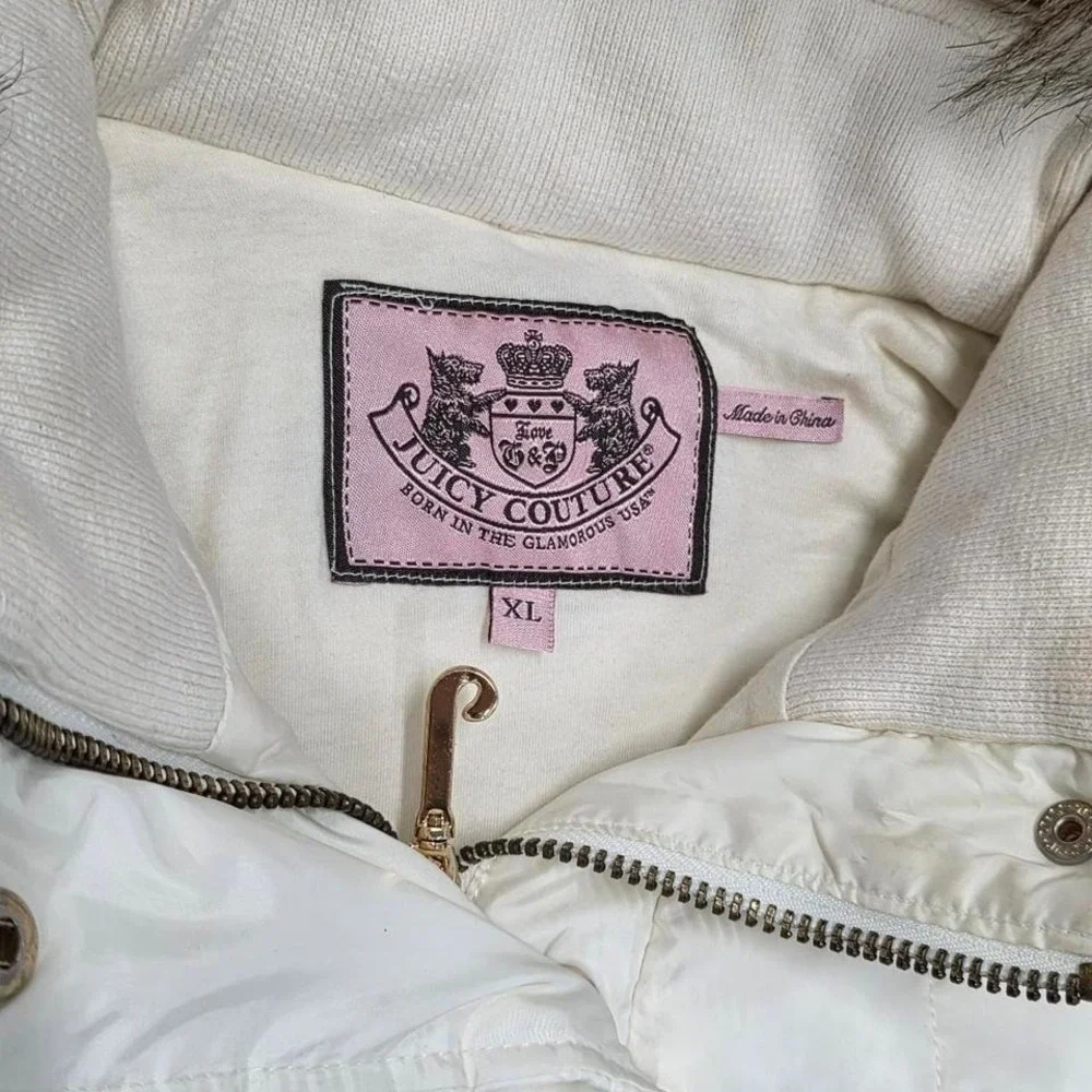 Vintage 90s 00s Juicy Couture Women's cream puffer y2k jacket fur hood - Picture 4 of 5
